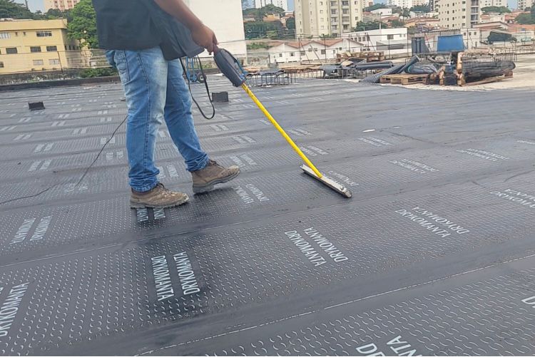 Teste de Estanqueidade Eletrostático para Manta